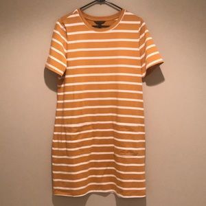 Banana Republic t-shirt dress
